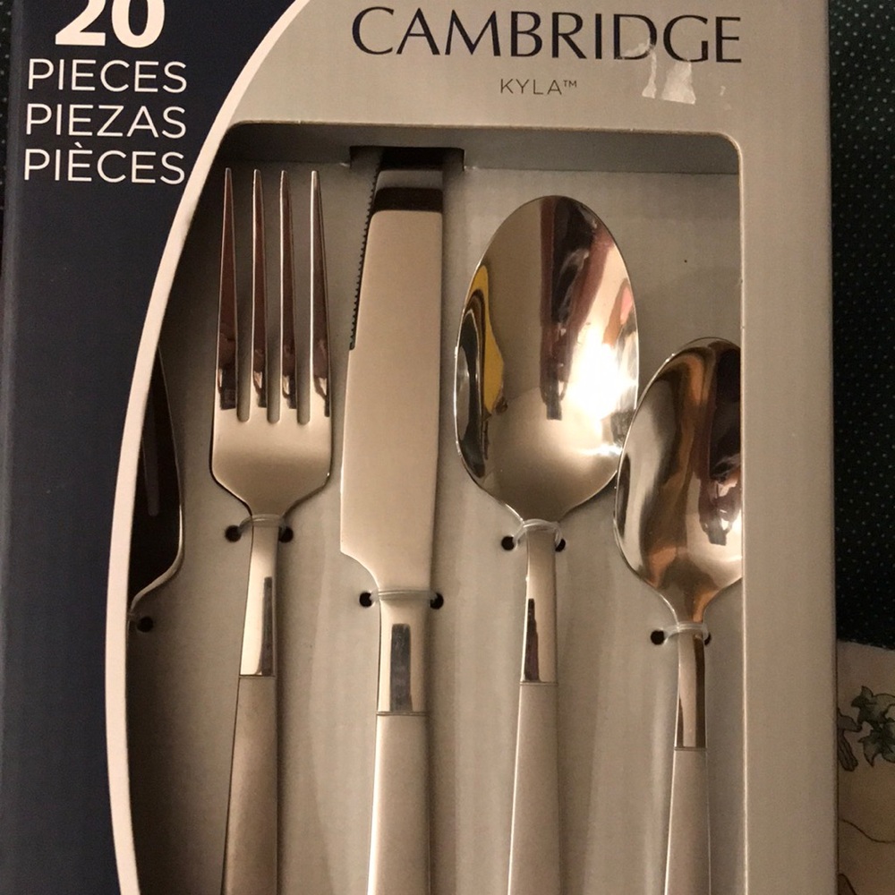 Kyla 20-Piece Stainless Steel Flatware Set - Silver ware